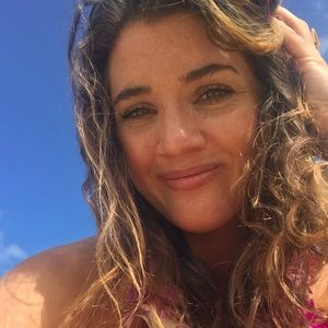 Meet your Posher, Calla